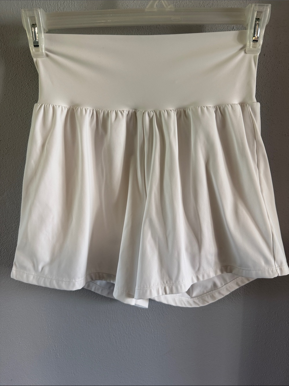 HALARA White Athletic Skort Shorts - Picture 1 of 2